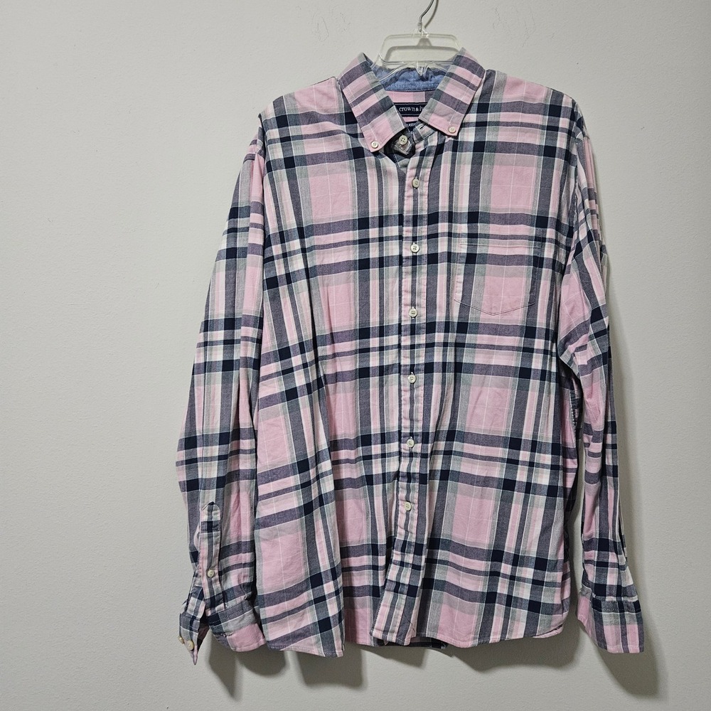 Crown & Ivy Mens XL Pink Navy Blue Plaid Button Down Shirt Classic Fit Long Slee